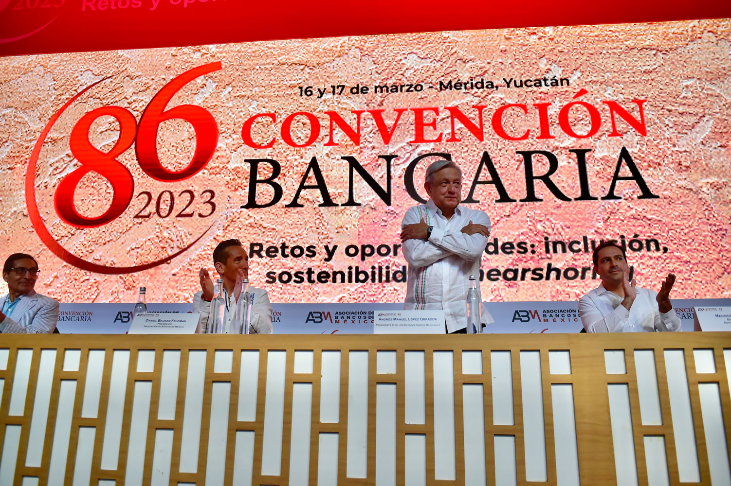 Amlo Enumera En Convención Bancaria Las Diez Fortalezas De México En Materia Económica 9911