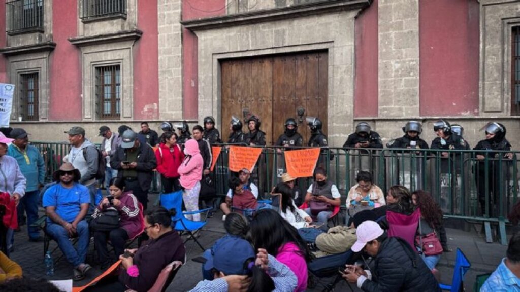 Bloqueo Palacio Nacional CNTE