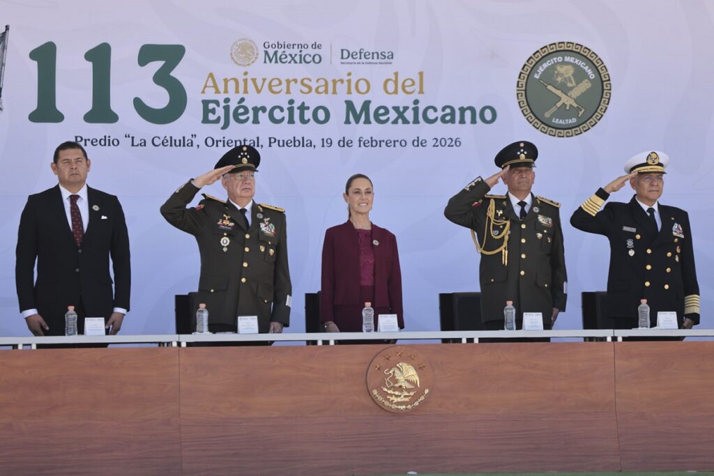 Dia Ejercito 19Feb6